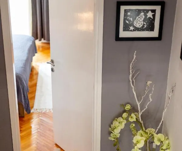 Art & Gallery Vacation *