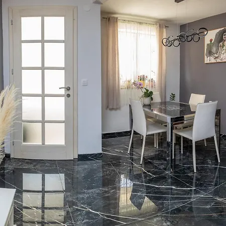 Art & Gallery Vacation Korčula